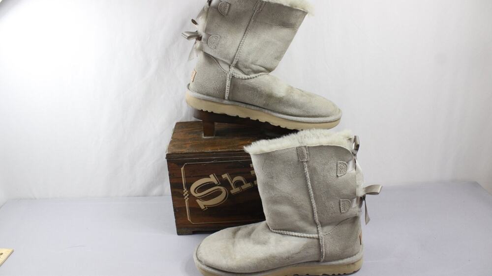 Ugg Bailey Bow II Womens Size 8 Gray Winter Shearling Boots Insulated